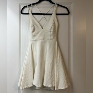White size xs Lulus dress with a strapy on back